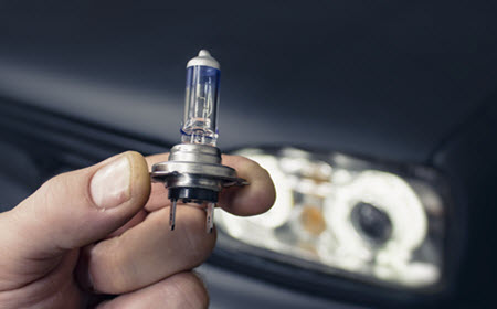Audi Headlight Bulb Replacement